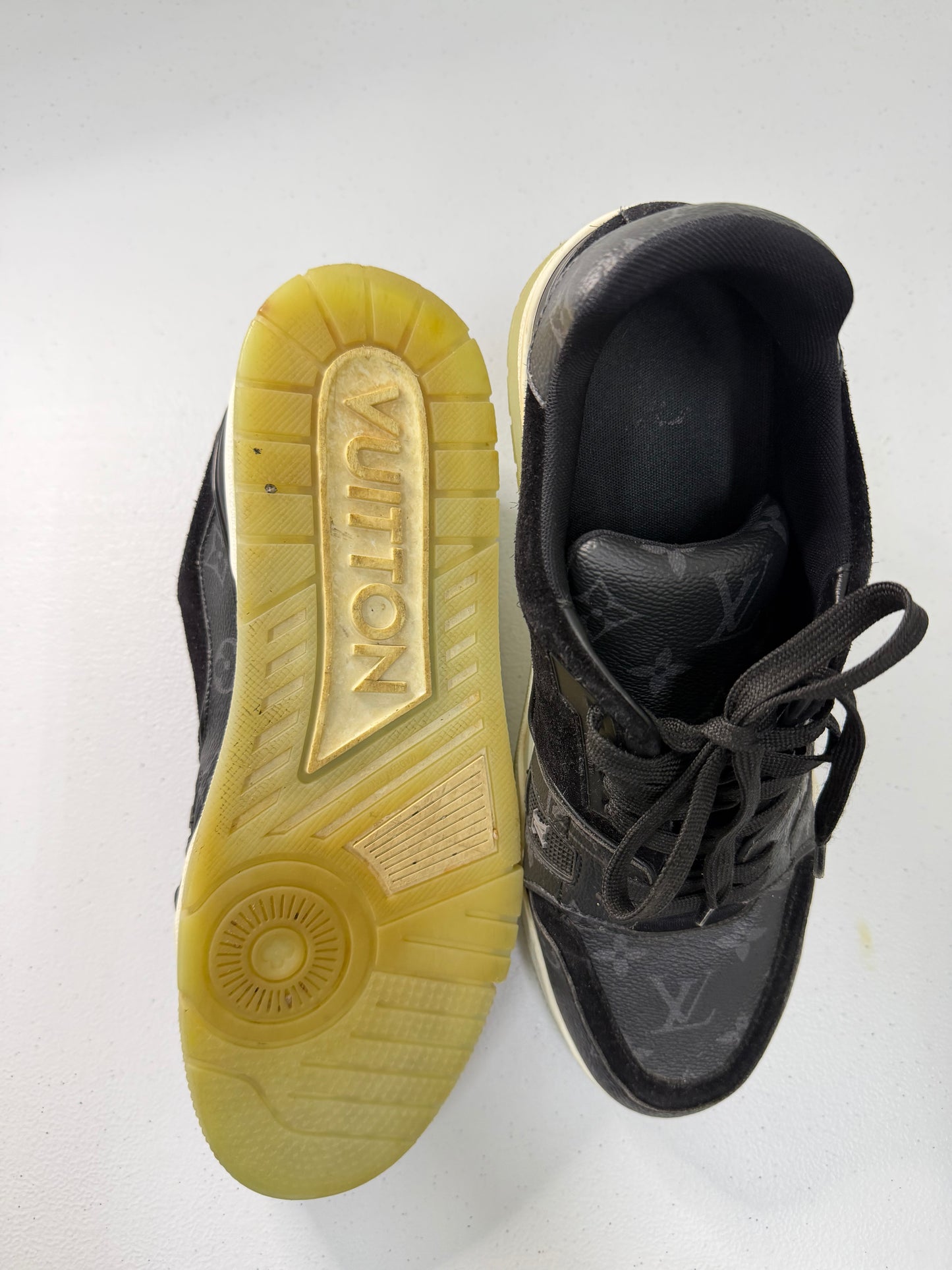 LOUIS VUITTON Trainer Sneaker Monogram