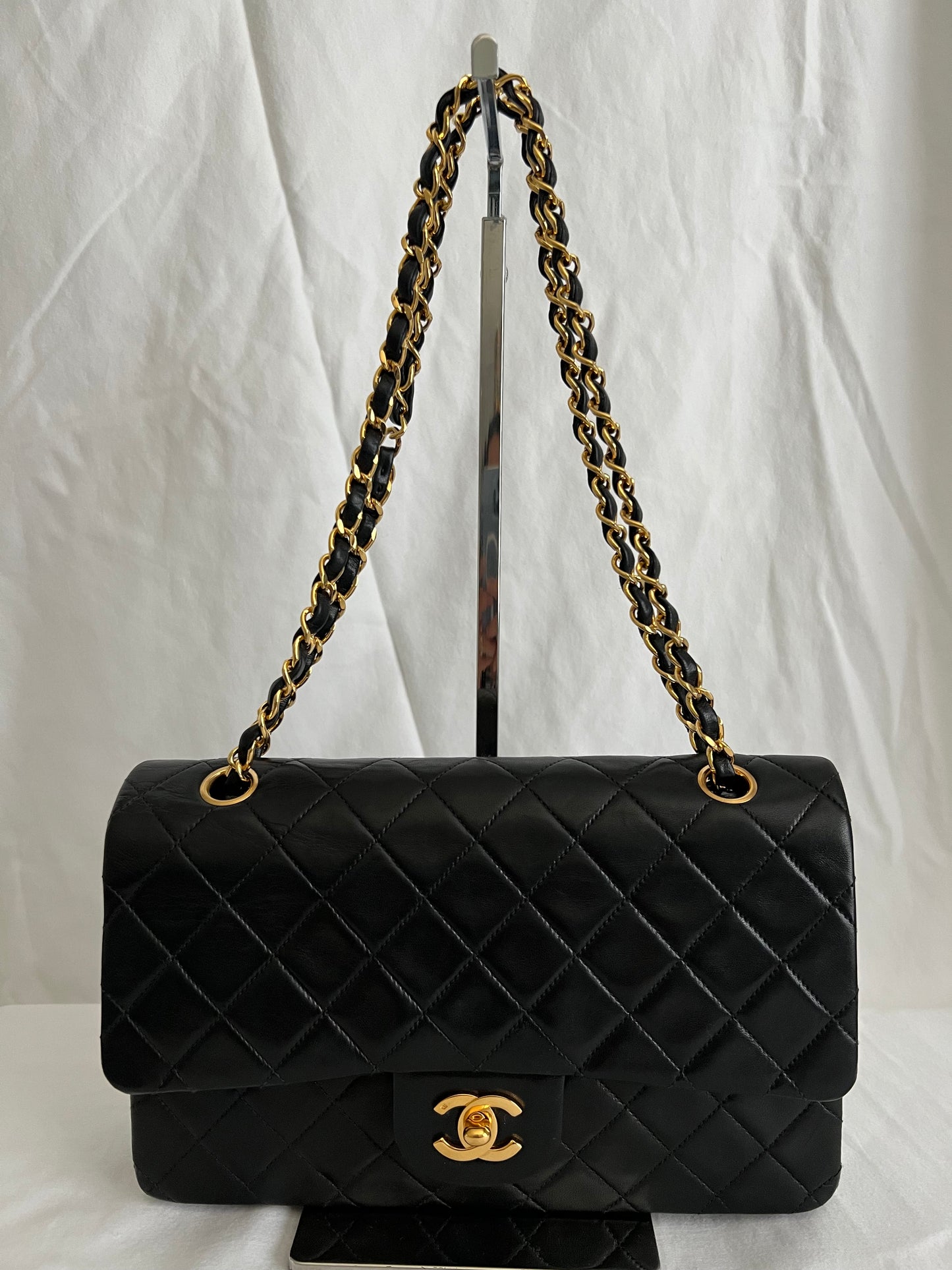 CHANEL Double Flap Black Medium