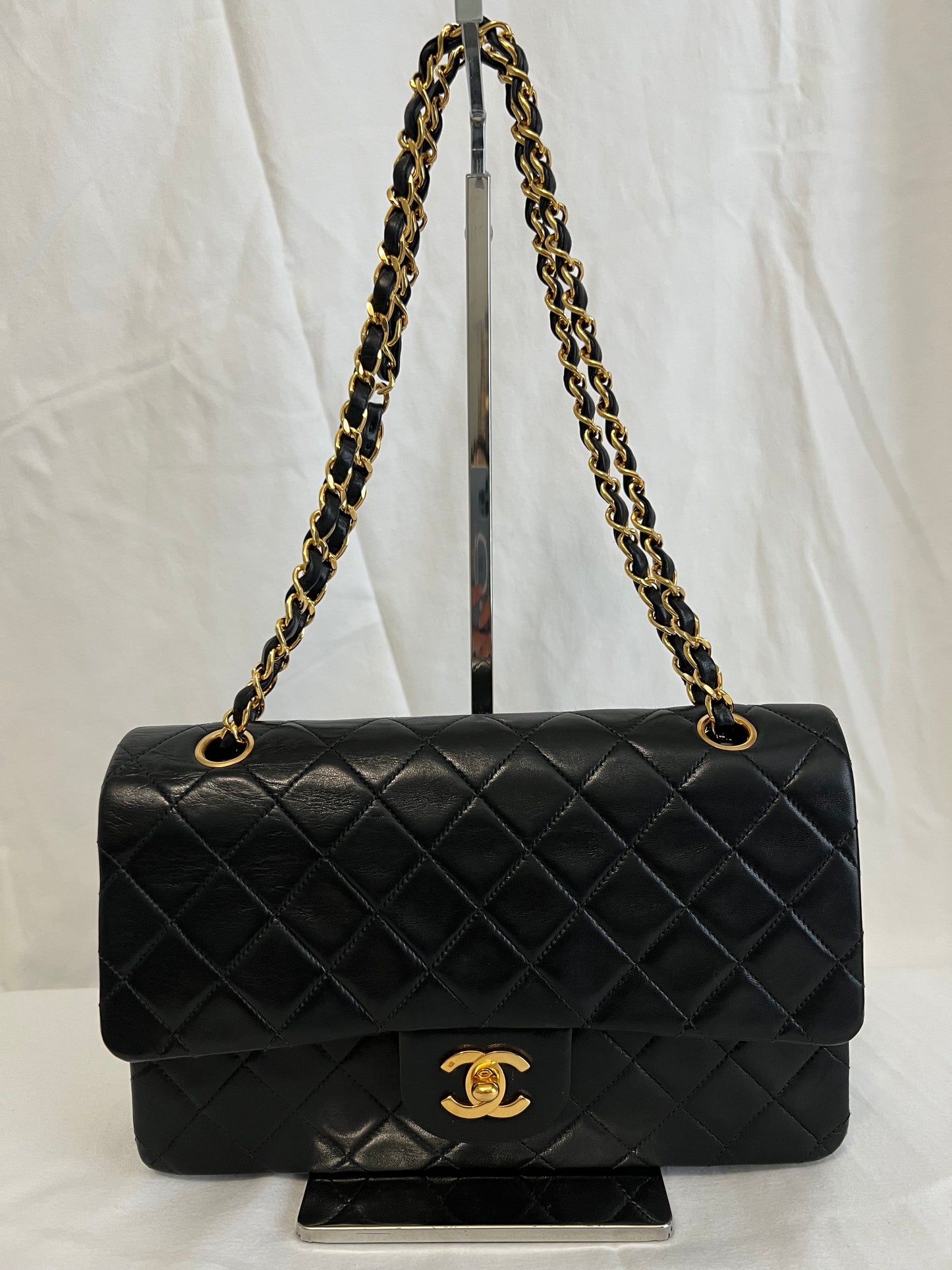 CHANEL Double Flap Black Medium