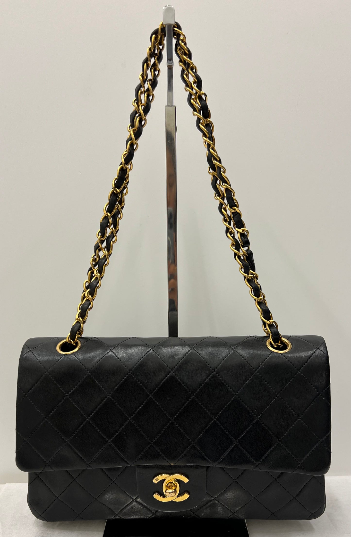 CHANEL Double Flap Black Medium