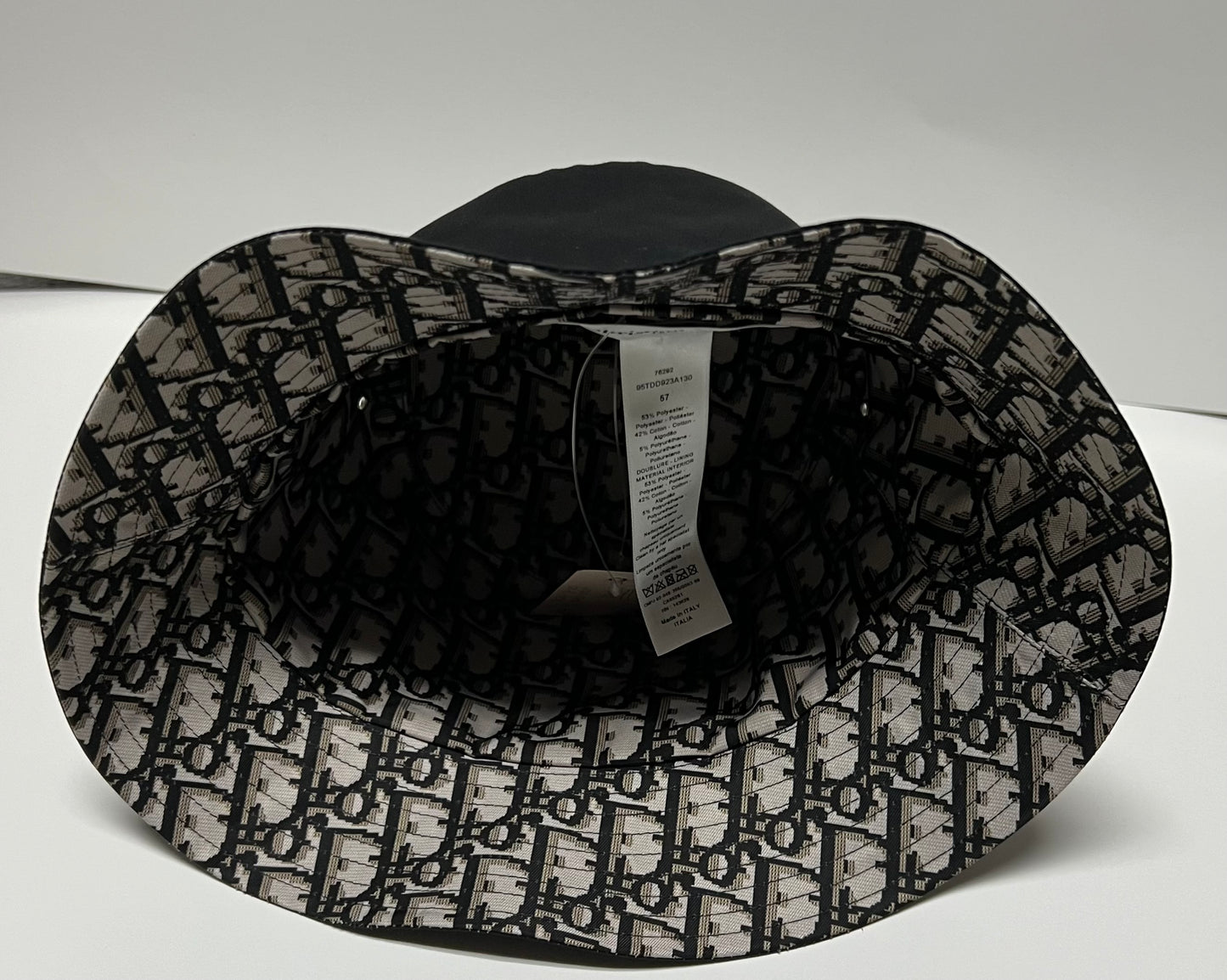 CHRISTIAN DIOR Bucket Hat Reversible