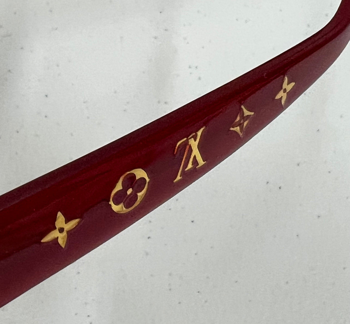 LOUIS VUITTON Obsession Oval Sunglasses