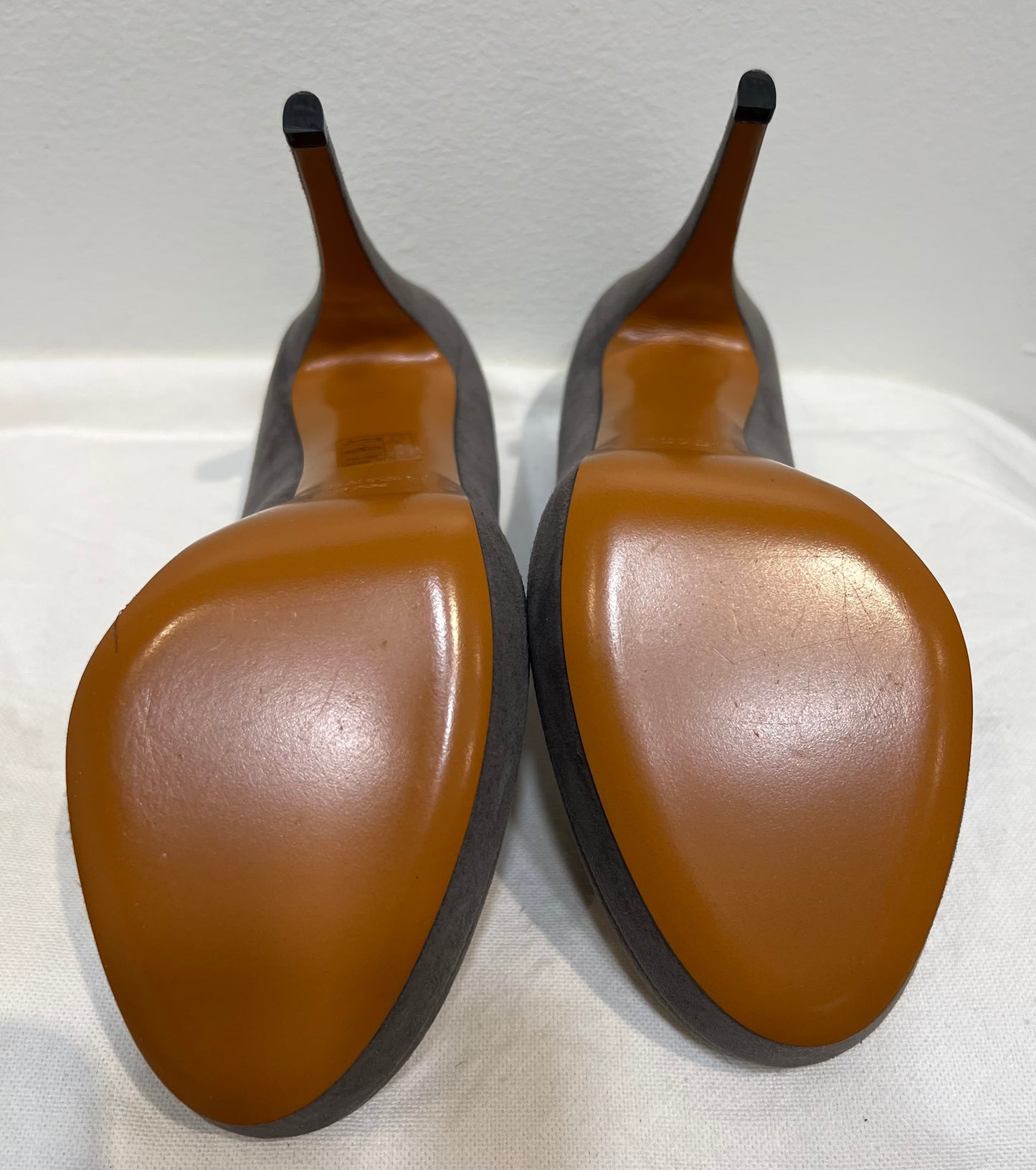 GUCCI Betty Platform Pumps Gray