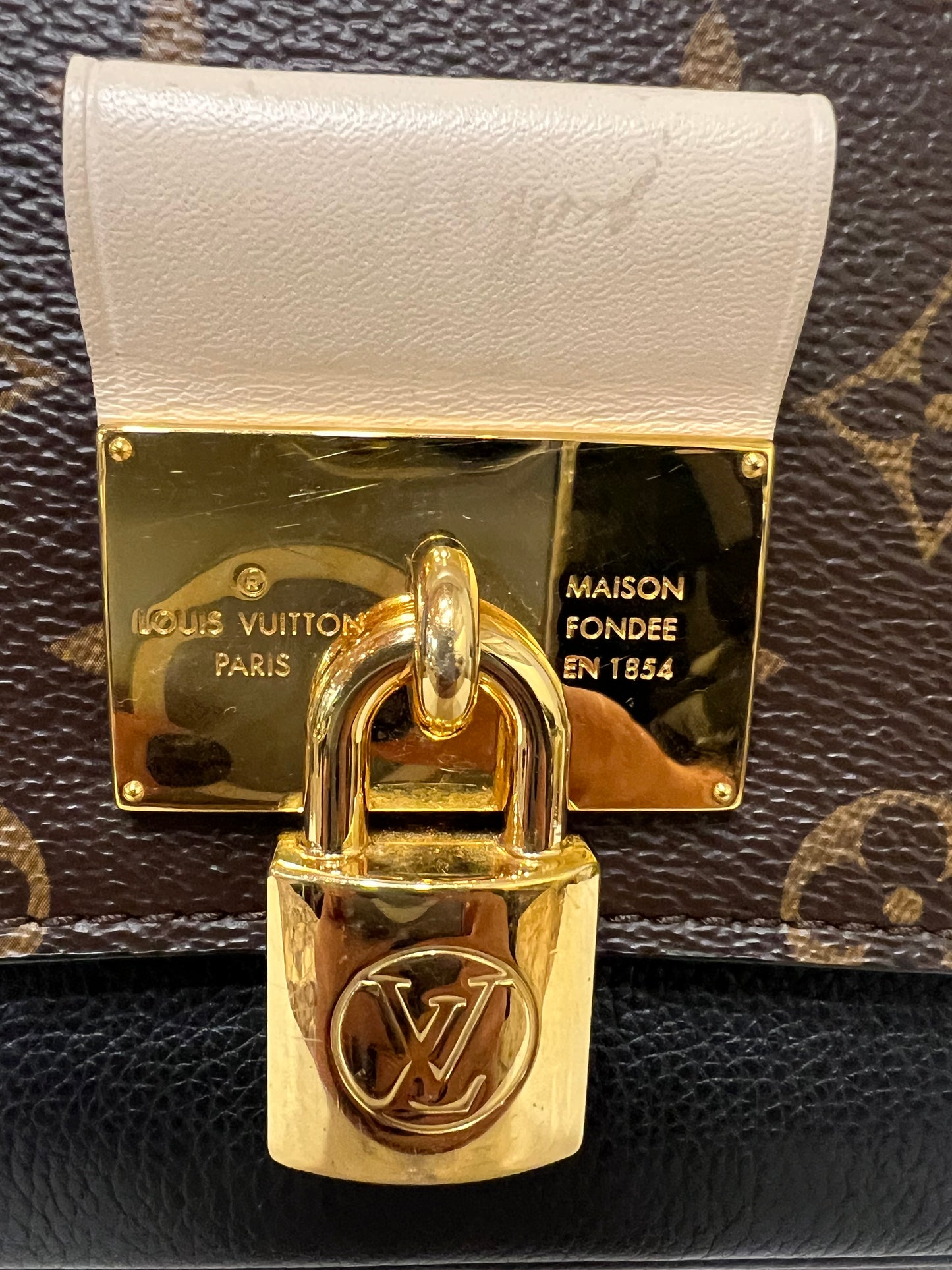 LOUIS VUITTON Vaugirard Monogram