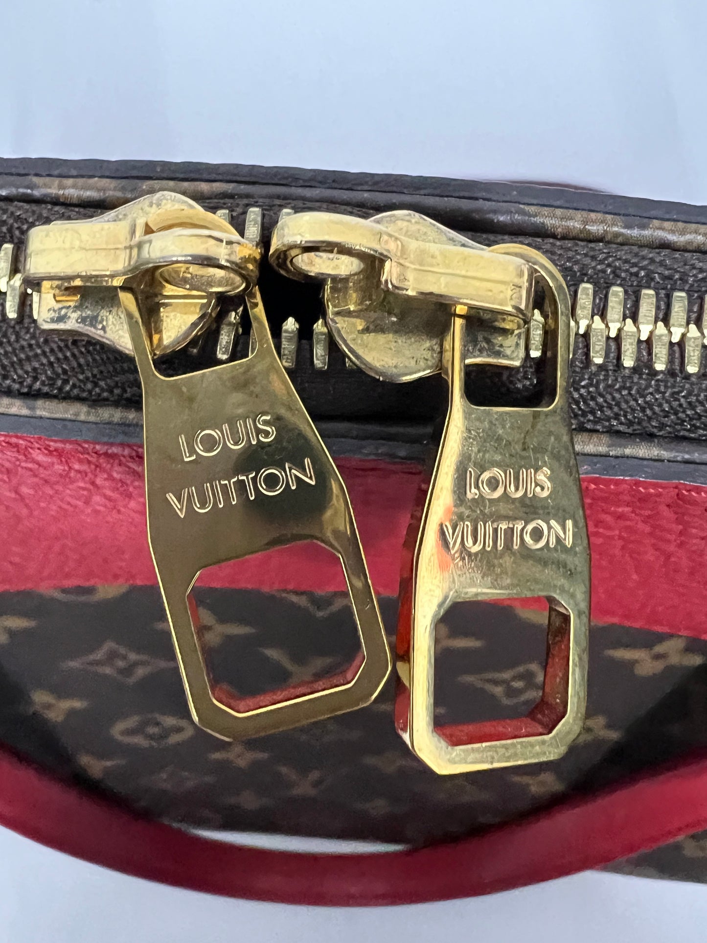 LOUIS VUITTON Estrela MM Monogram Canvas