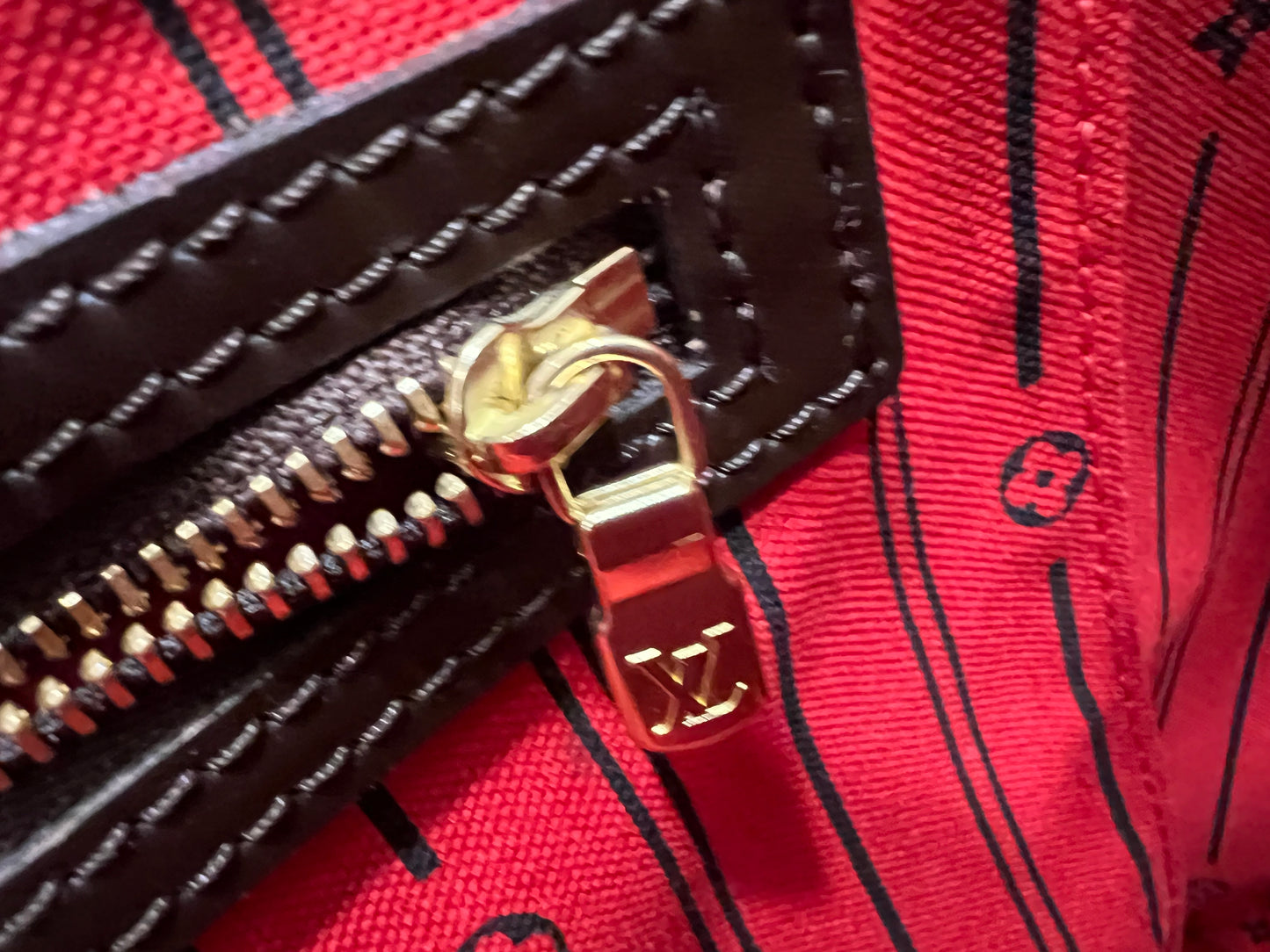 LOUIS VUITTON Neverfull GM Damier Ebene