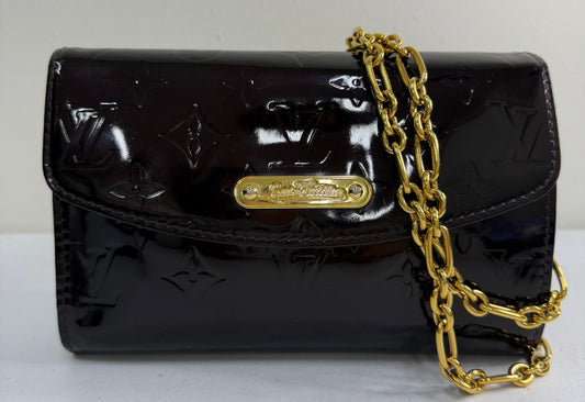 LOUIS VUITTON Sunset Boulevard Wallet on Chain