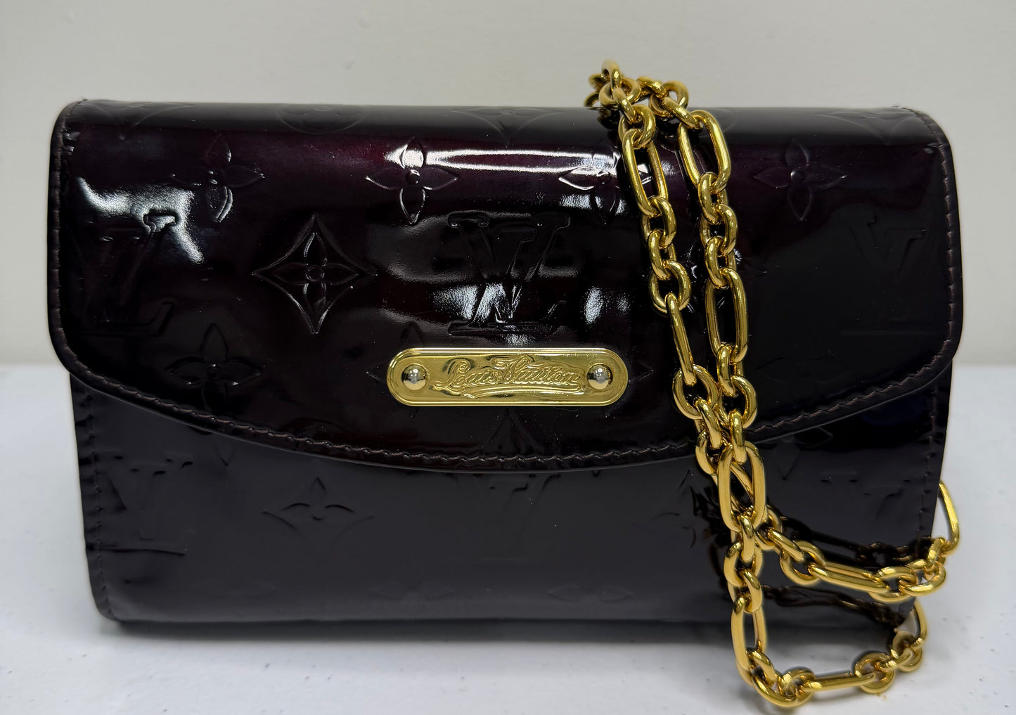 LOUIS VUITTON Sunset Boulevard Wallet on Chain