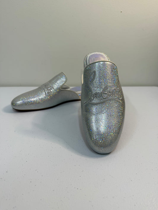 CHRISTIAN LOUBOUTIN Coolito Flat Silver