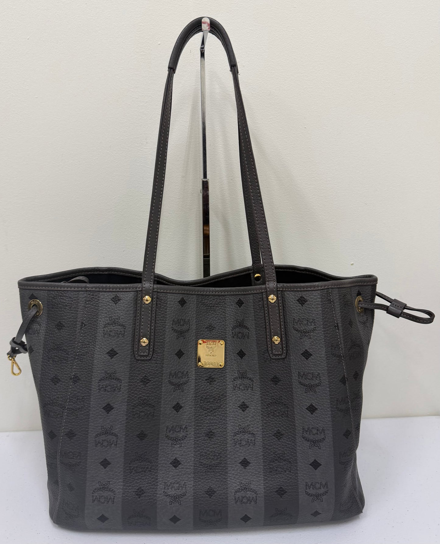 MCM Visetos Medium Liz Shopper