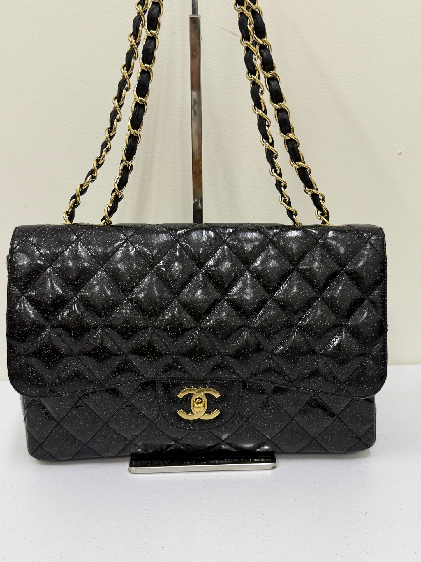 CHANEL Classic Glitter Jumbo Single Flap