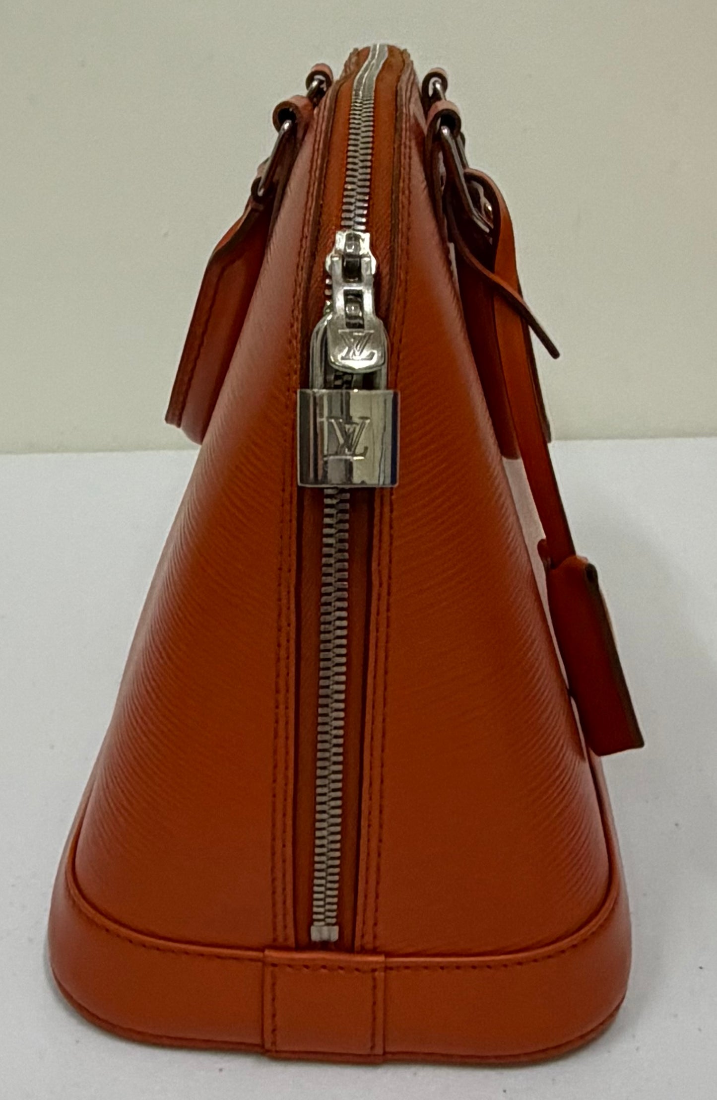 LOUIS VUITTON Alma MM Orange Epi Leather