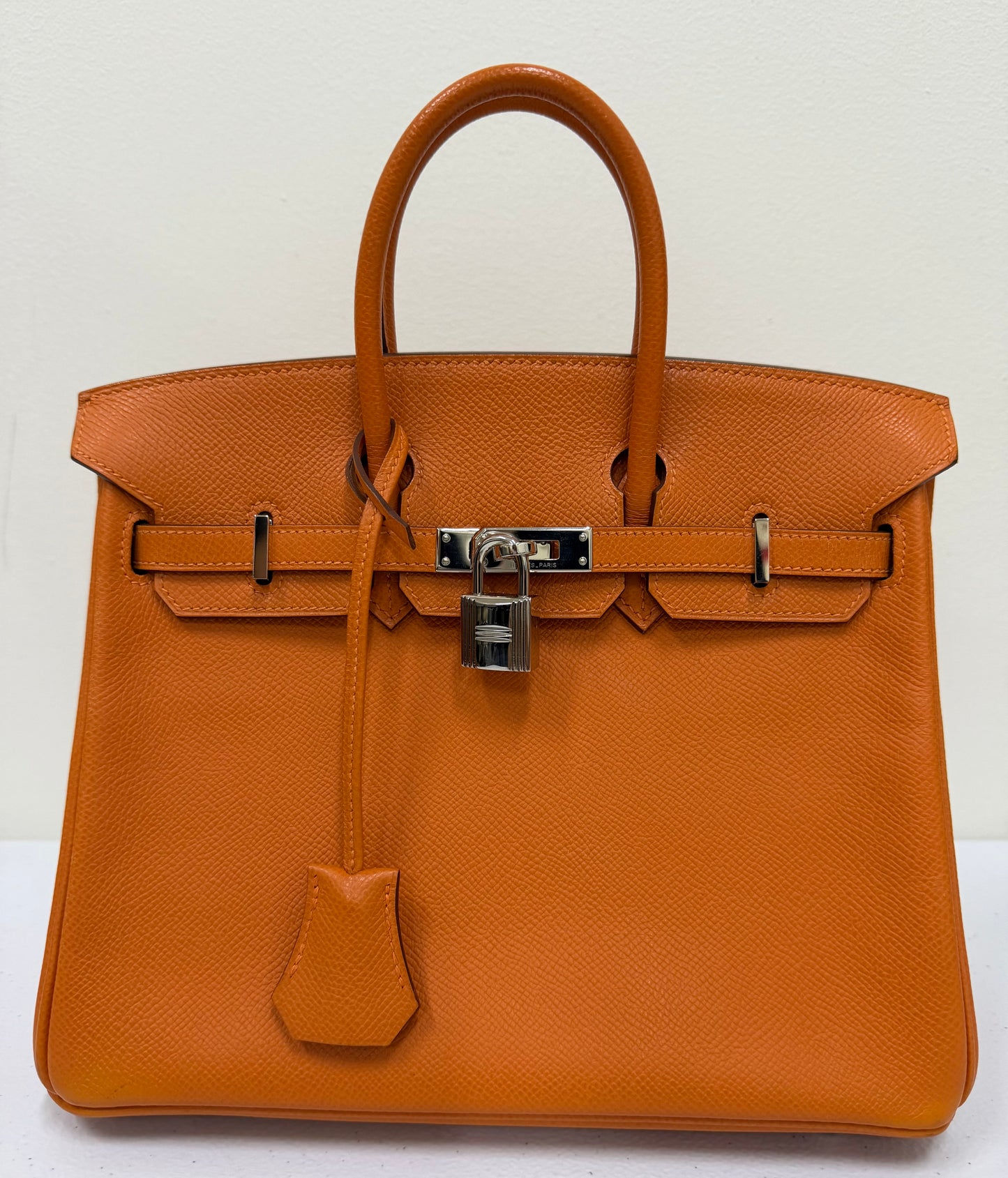 HERMÈS Birkin 25 Orange Novillo