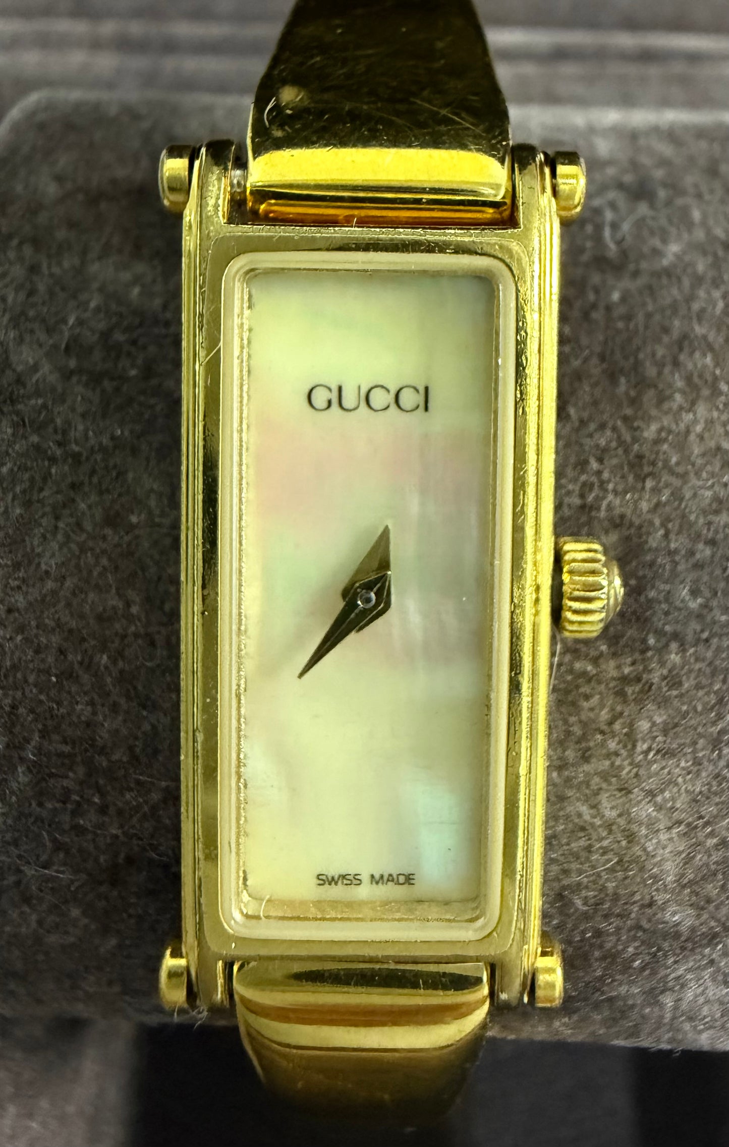 GUCCI Bangle Watch Gold Plated 1500 Small