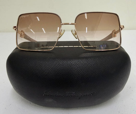 SALVATORE FERRAGAMO Sunglasses Pink