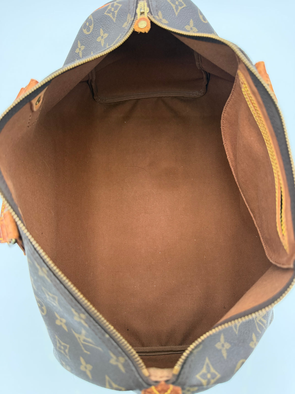 LOUIS VUITTON Speedy 40 Monogram Canvas