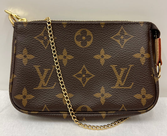 LOUIS VUITTON Mini Pochette Monogram