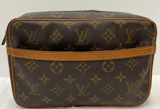 LOUIS VUITTON Compeigne 23 Clutch Monogram