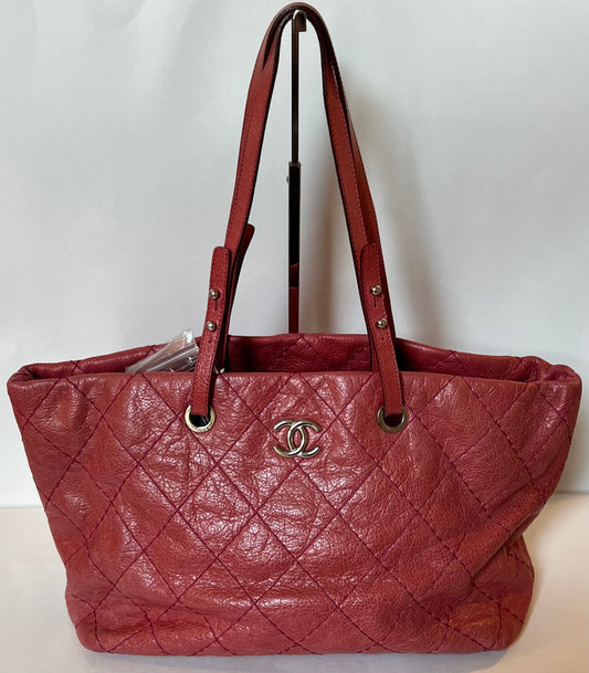 CHANEL Glazed Calfskin Large Tote