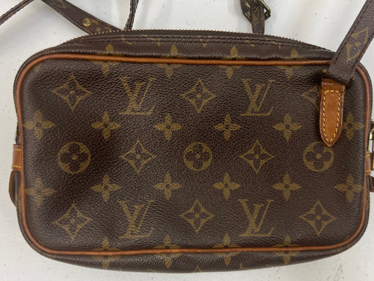 LOUIS VUITTON Pochette Marly Monogram