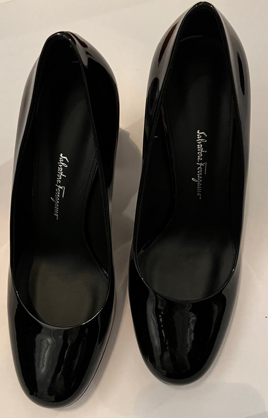 SALVATORE FERRAGAMO Lucca Pump Black