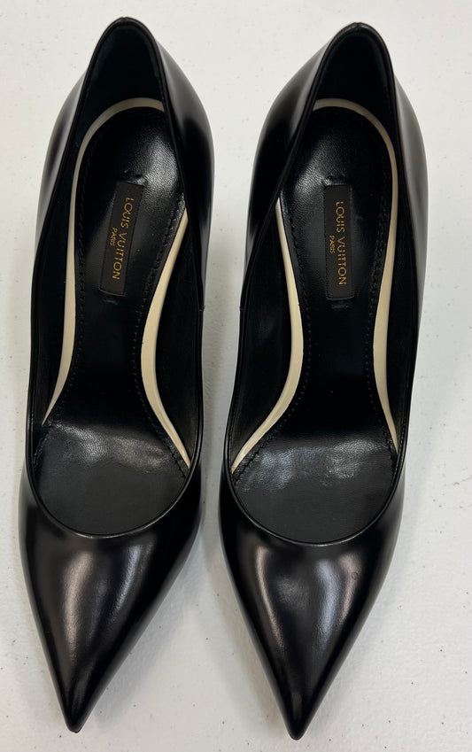 LOUIS VUITTON Eyeline Pumps Black