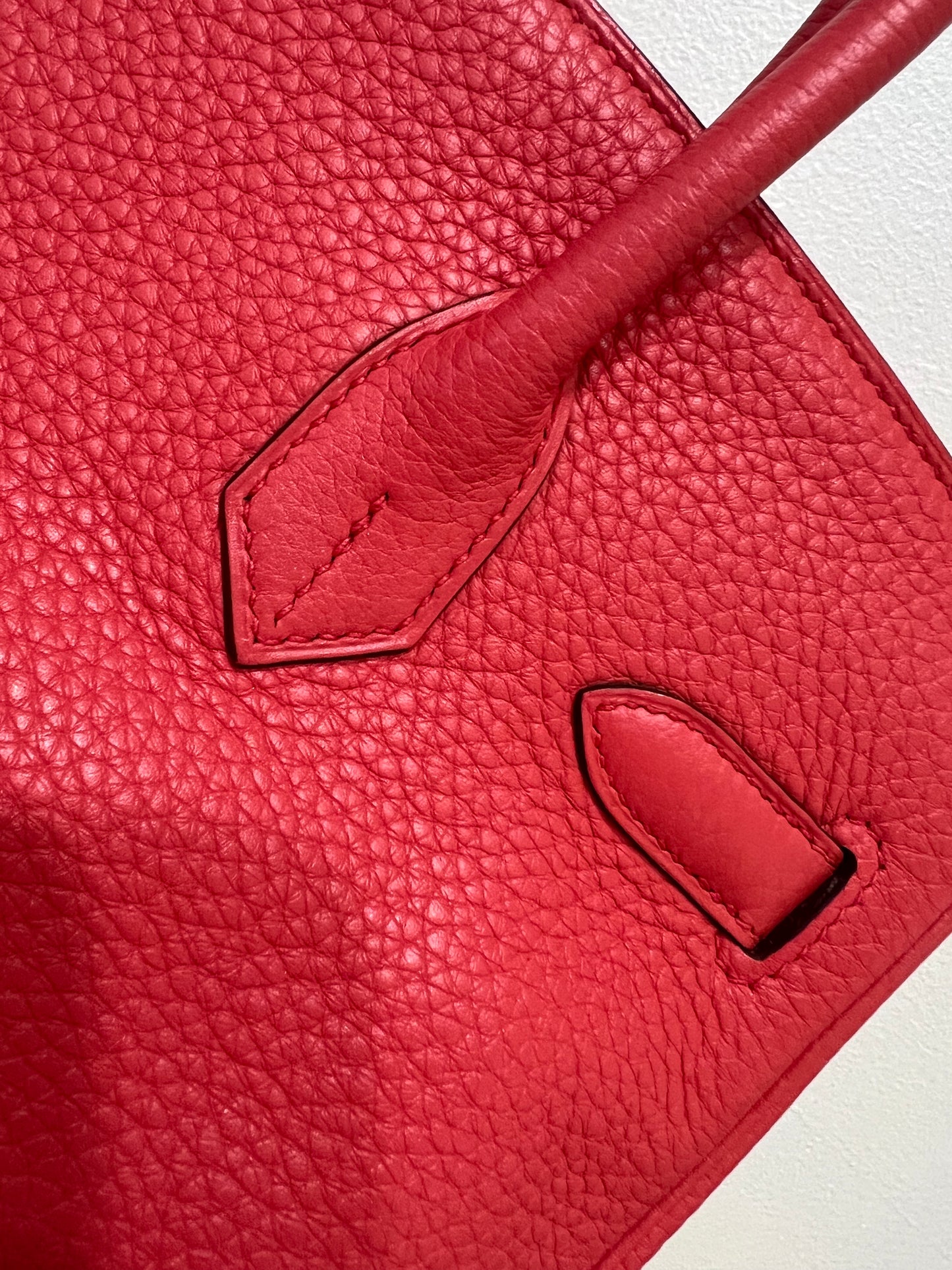 HERMÈS Birkin 30 in Bougainvillea Clemence Leather