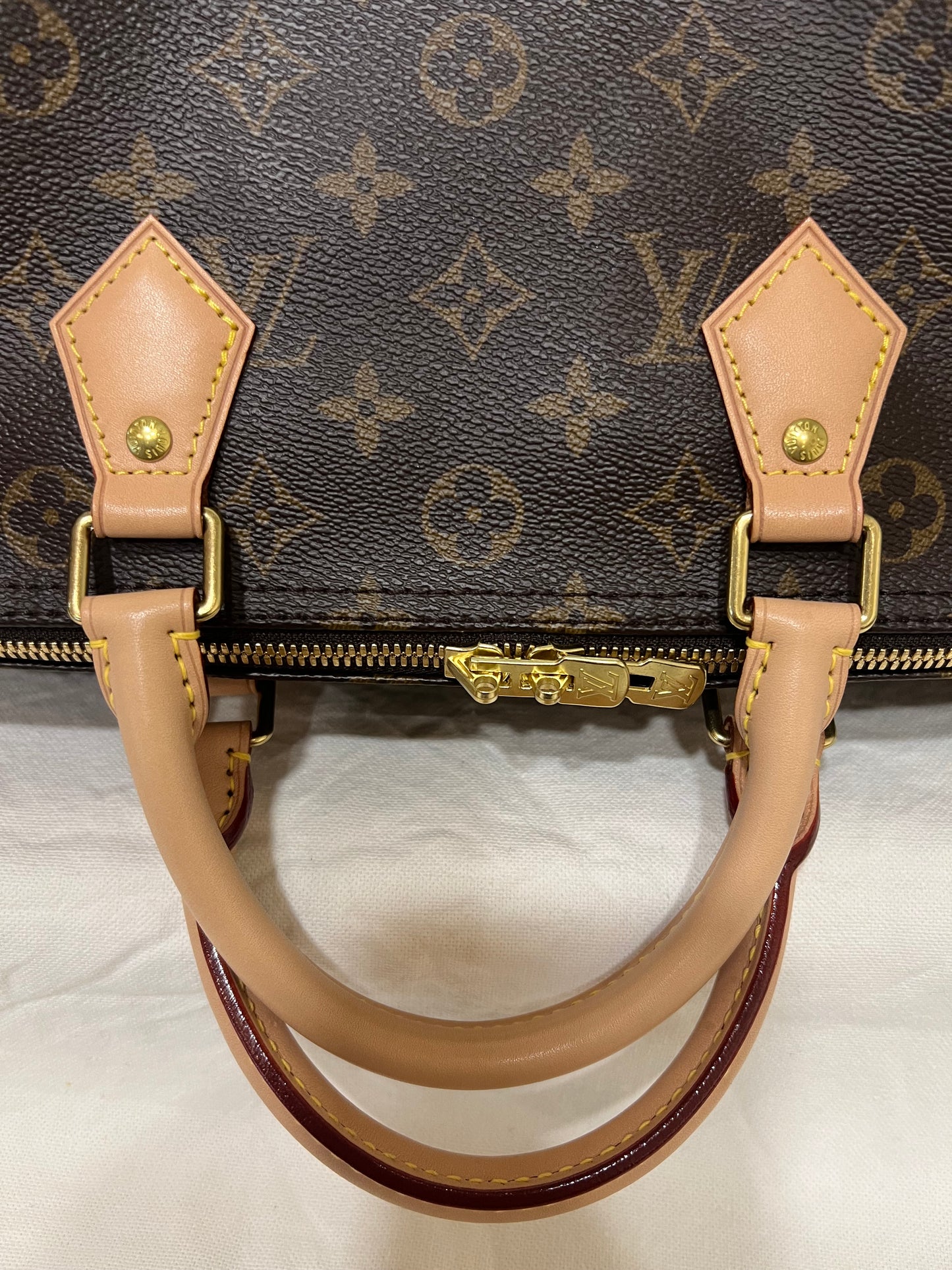 LOUIS VUITTON Speedy Bandoulière 30