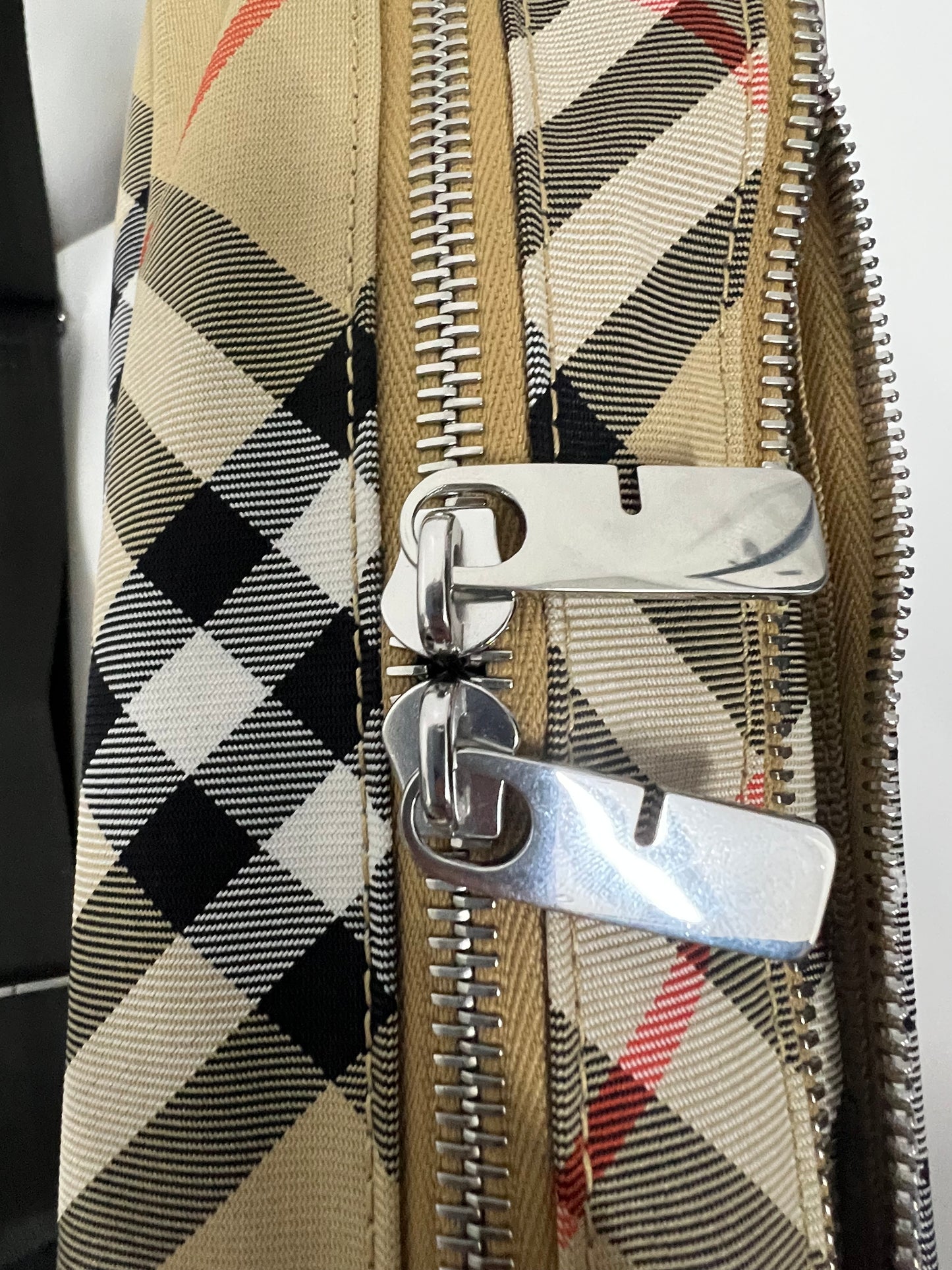 BURBERRY Crossbody Bags