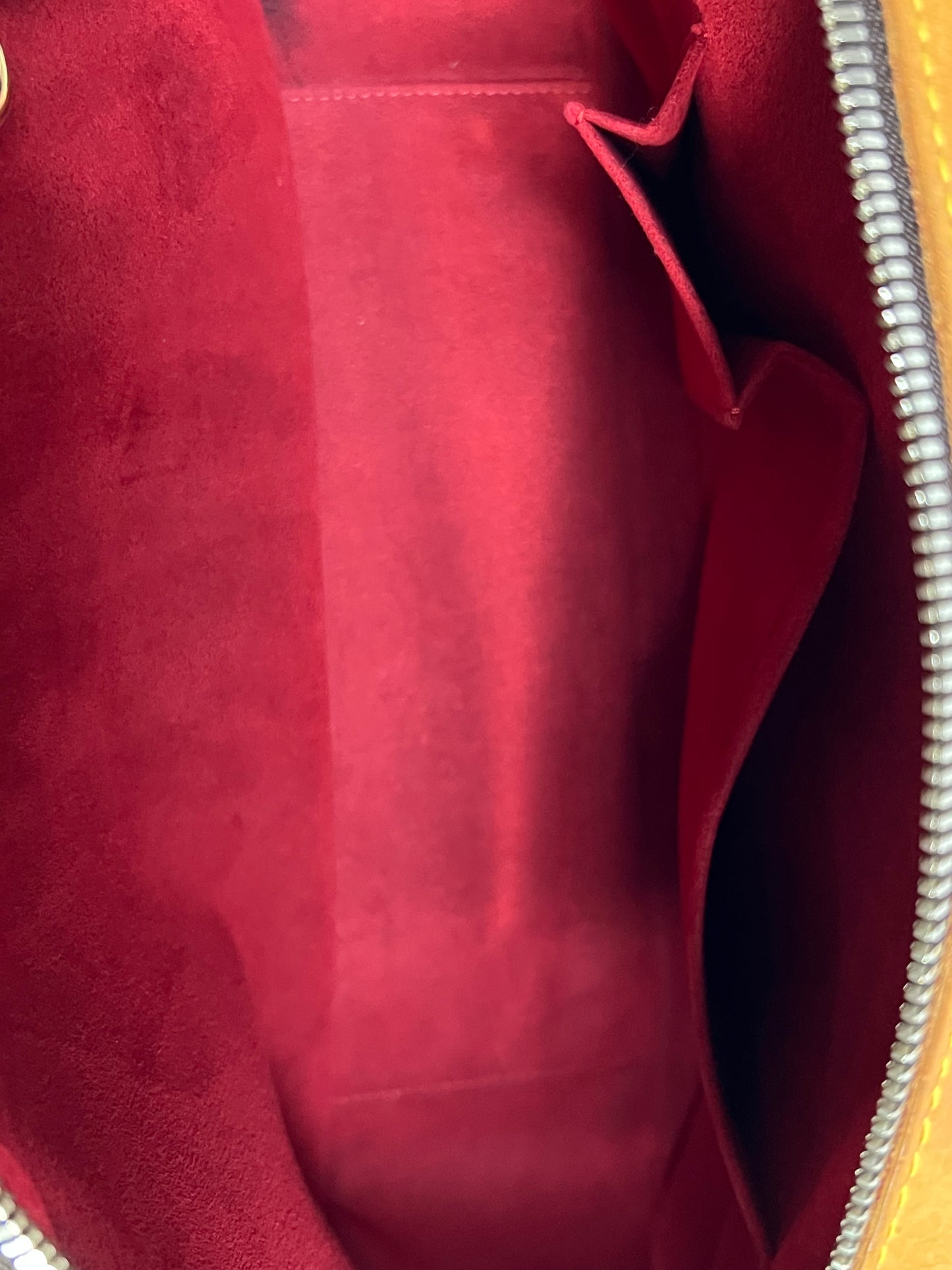 LOUIS VUITTON Mitzi MM Monogram Canvas